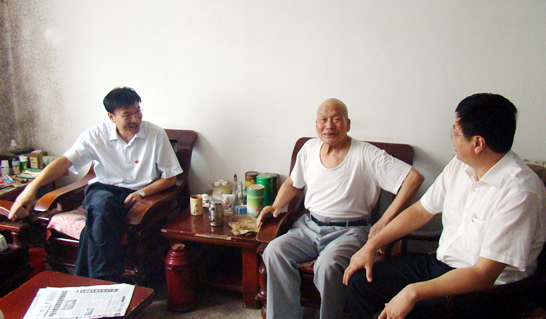 汶上縣委副書(shū)記、縣長(zhǎng)孫琪看望慰問(wèn)離休老干部