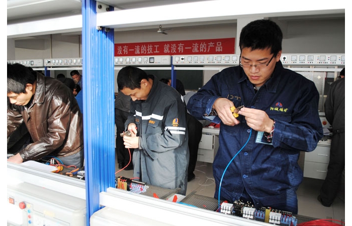 汶上縣“陽(yáng)城煤電杯”第三屆職工職業(yè)技能大賽剪影