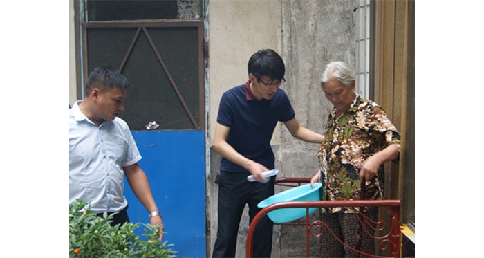 汶上共青團汶上縣委七一前夕走訪聯(lián)建村困難黨員本文為汶上信息港轉(zhuǎn)載自互聯(lián)網(wǎng)，如有侵 ...