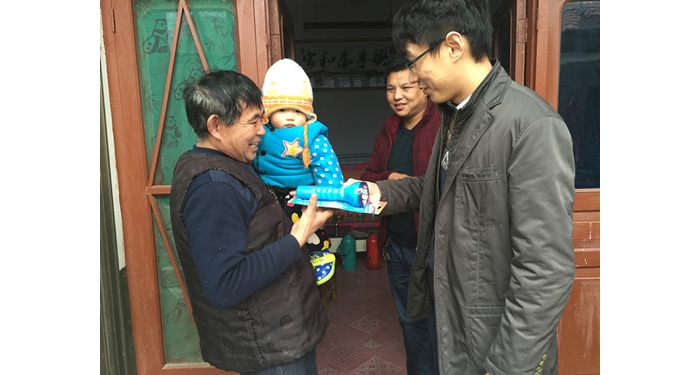 精準扶貧，團在行動——汶上共青團汶上縣委到聯(lián)建村走訪慰問本文為汶上信息港轉載自互 ...