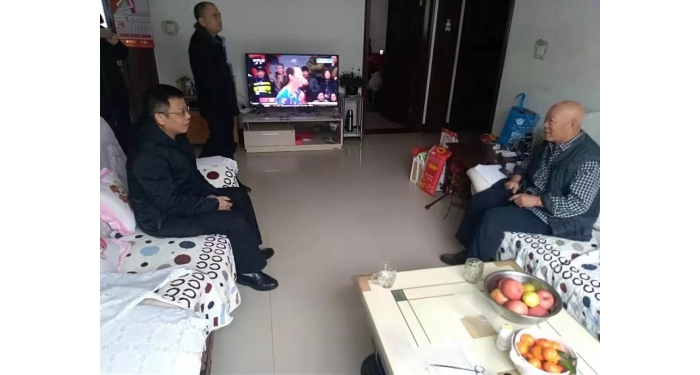 汶上縣人民政府 工作動態(tài) 汶上縣人社局開展2020年春節(jié)集中走訪慰問老黨員、困難職工、 ...
