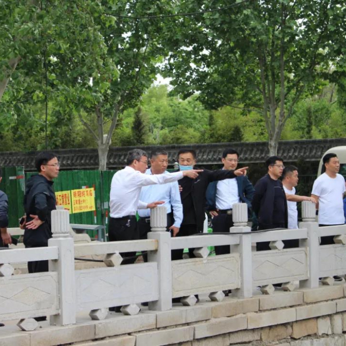 李洪文縣長(zhǎng)視察城市重點(diǎn)工程建設(shè)情況