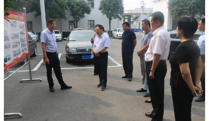 市政協(xié)專題調研組到次邱鎮(zhèn)調研政協(xié)委員聯(lián)絡室“五有三服務”示范點建設
